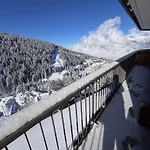 In/ski Out * Courchevel